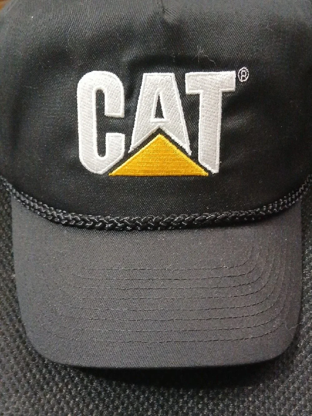 Caterpillar Black Cap